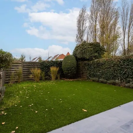Beautiful And Authentic House With Garden And Garage Knokke-Heist